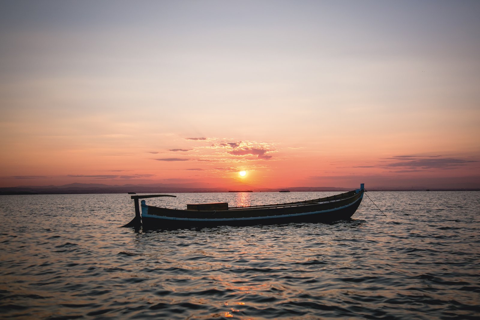 Paseo en barca por la albufera de valencia