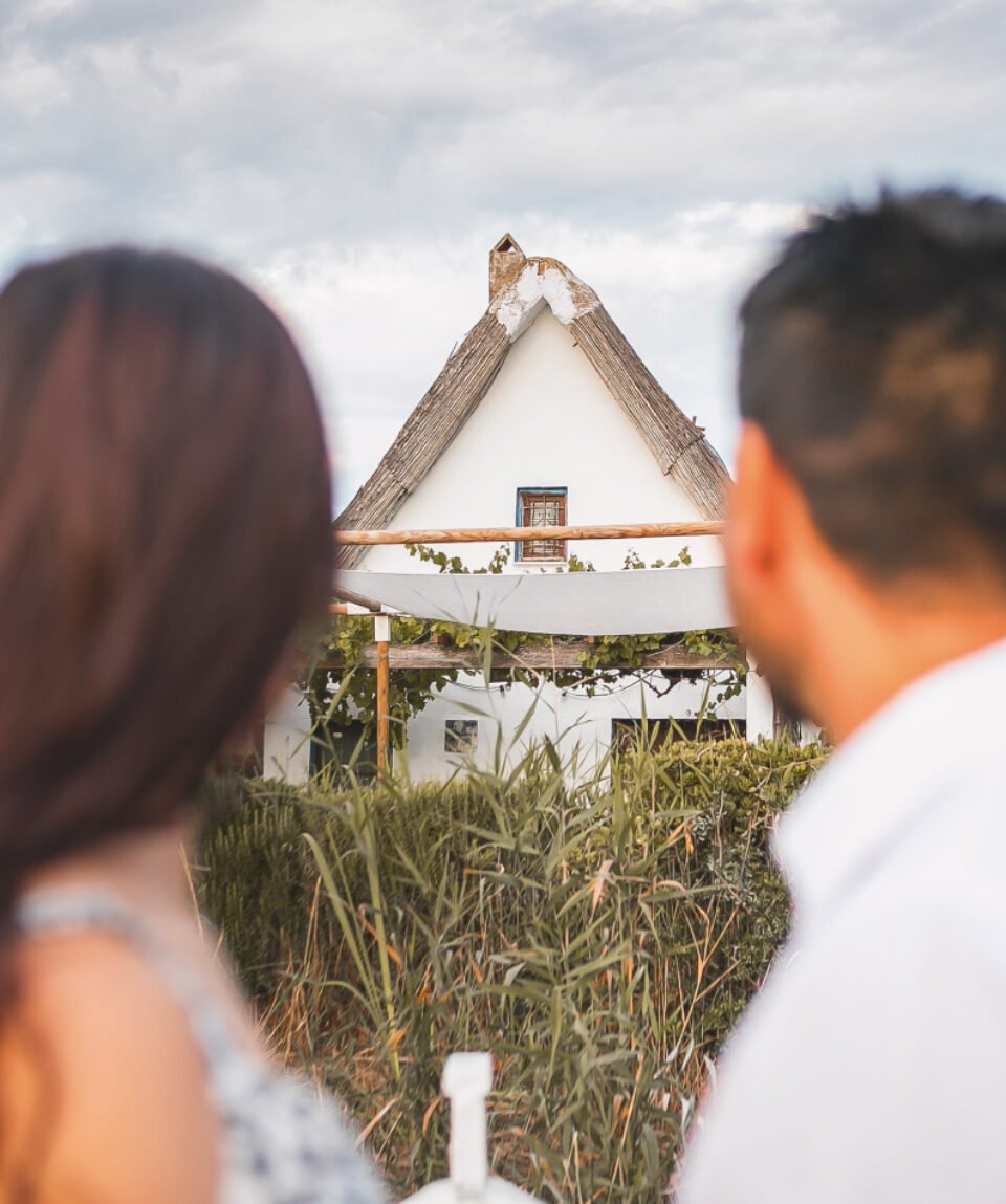 fotografia-preboda-en-barca-por-la-albuera-valencia-la-posta-6