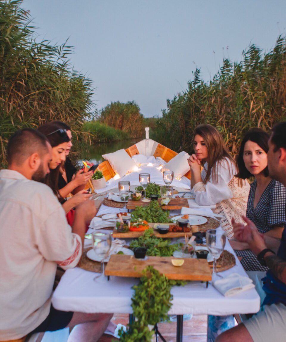 la-posta-paseo-privado-en-barca-albufera-puesta-de-sol-con-cena-12