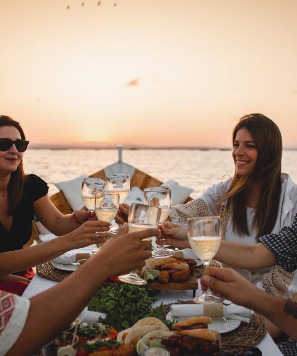 la-posta-paseo-privado-en-barca-albufera-puesta-de-sol-con-cena-14