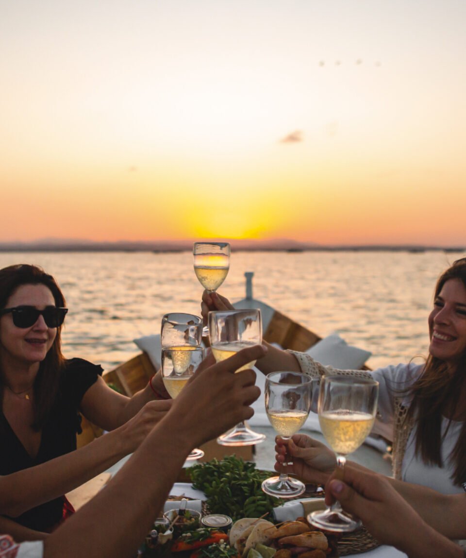 la-posta-paseo-privado-en-barca-albufera-puesta-de-sol-con-cena-8